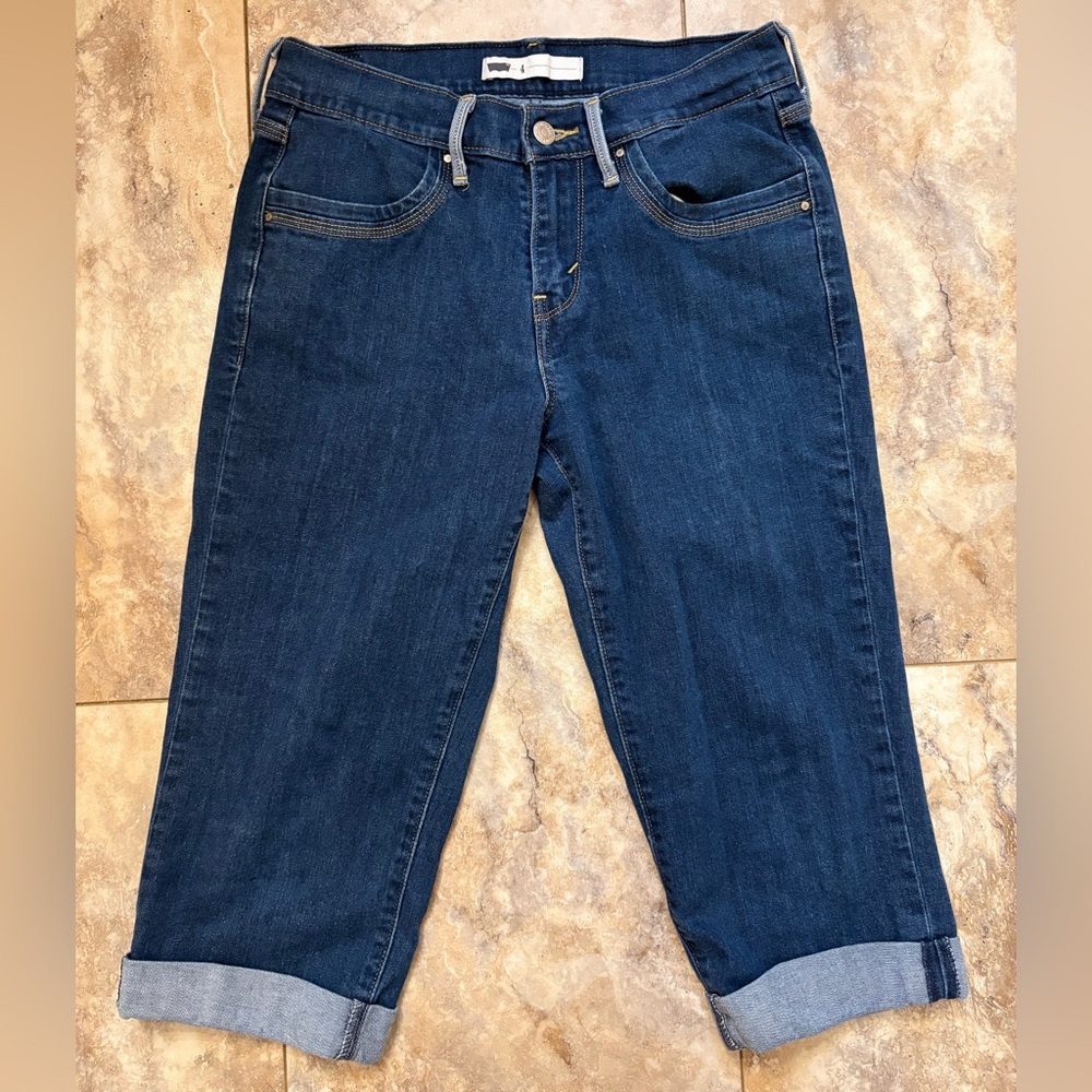 Levi’s Cropped Cuffed Skimmer Denim Shorts Capri Women’s Size 4